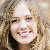 Oona Airola Çıplak