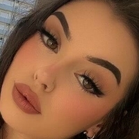 Paula Se Garra Çıplak