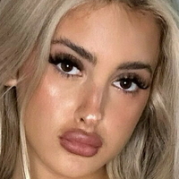 pixie Çıplak