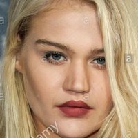 Rebecca Szulc Çıplak