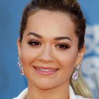 Rita Ora Çıplak