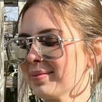 Sara Farrelll Çıplak