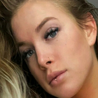 Sara Massie Çıplak