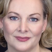 Sara Stewart Çıplak