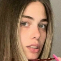 Sarah Binni Çıplak