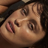 Sarah Ellen Çıplak