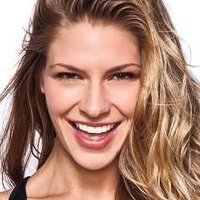 Sarah Otey Çıplak