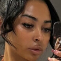 Savannah L Burke Çıplak