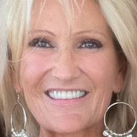 Sharon Hughes Çıplak