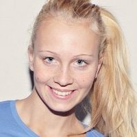 Simone Friis Çıplak