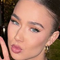 StewardSabrina Çıplak