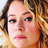 Tatiana Maslany Çıplak