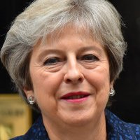 Teresa May Çıplak