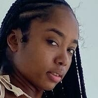 theniknikcourtney Çıplak