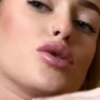 Tiauna Riley Çıplak