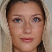Tina Nora Çıplak