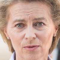 Ursula von der Leyen Çıplak
