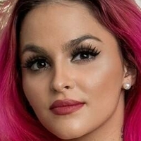 Vajai Dzseni Çıplak