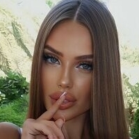 Valentina Melis Çıplak