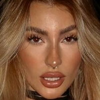 Vitória Mondoni Çıplak