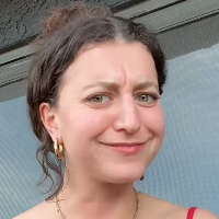 Yvette Segan Çıplak
