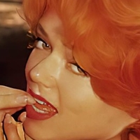 Yvette Vickers Çıplak