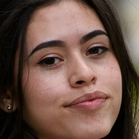 Zaheera Juni Çıplak