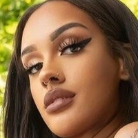 Zoey Sinn Çıplak